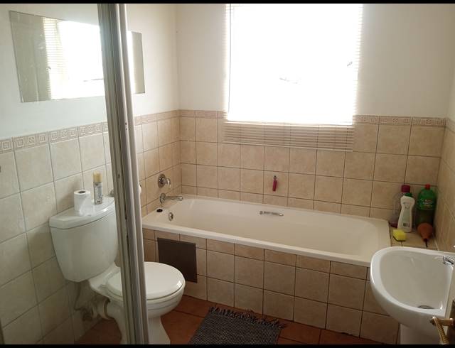 2 BEDROOM APARTMENT FOR SALE IN VAN DYK PARK